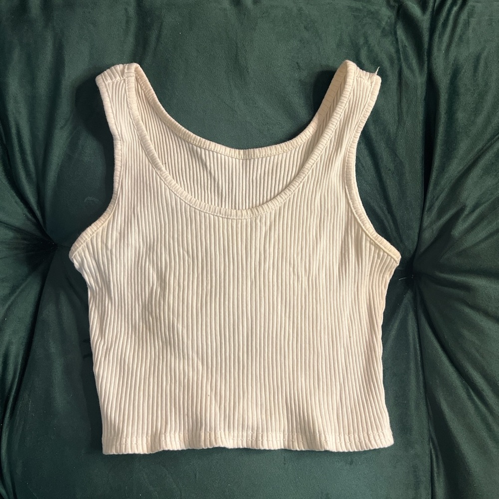 White ribbed crop top